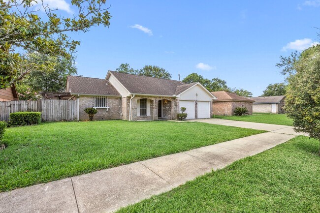 Foto del edificio - 2211 Turtle Creek Dr
