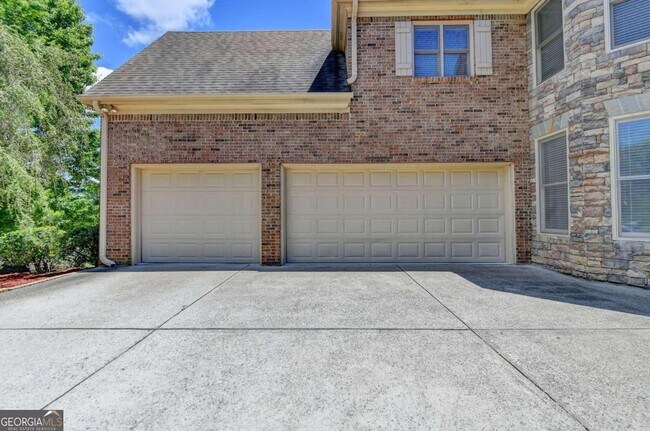 Building Photo - 1515 Boomer Cir