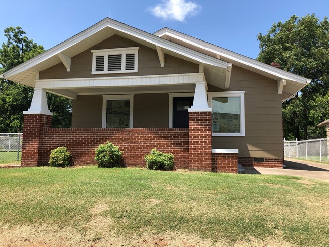 Building Photo - Beautifully Restored Craftsman Home In The...