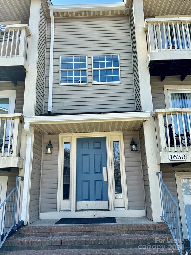 1630 Arlyn Cir Unit A, Charlotte, NC 28213 Condo for Rent in