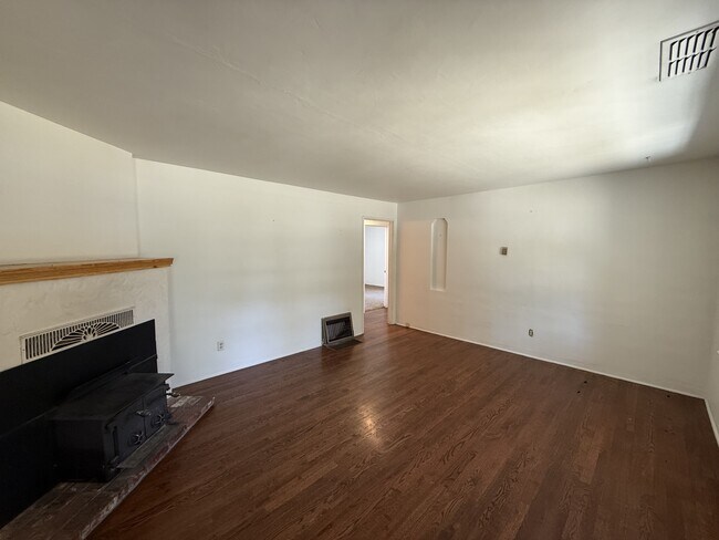 Building Photo - 1603 Sherman Ave