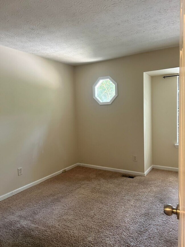 Building Photo - 5066 S Woodbridge Trail