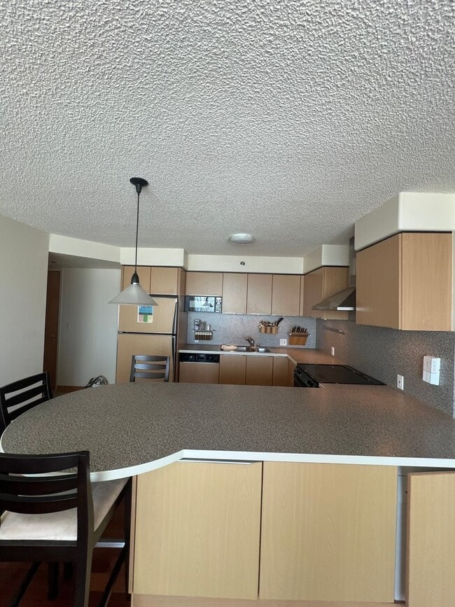 Building Photo - 247