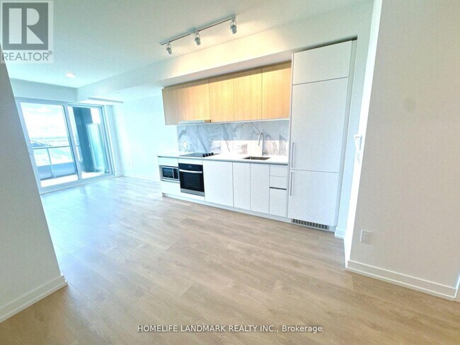 Building Photo - 1100 Sheppard Ave W