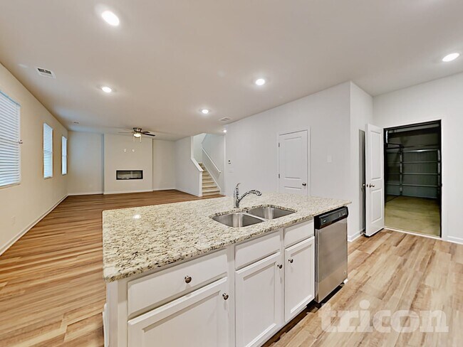 Building Photo - 158 Fresh Laurel Ln