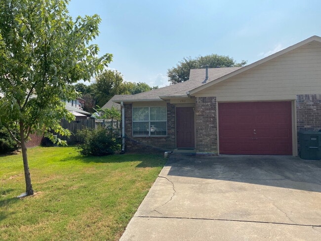 Photo - 1510 N Bernice Dr Apartment