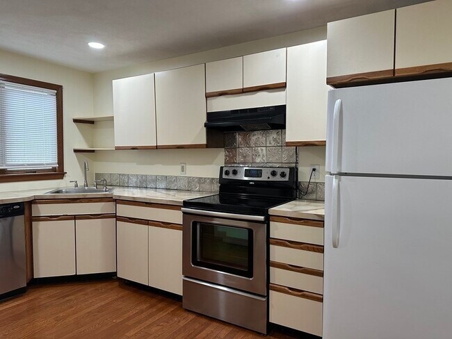 Foto del edificio - 47 Euclid Ave