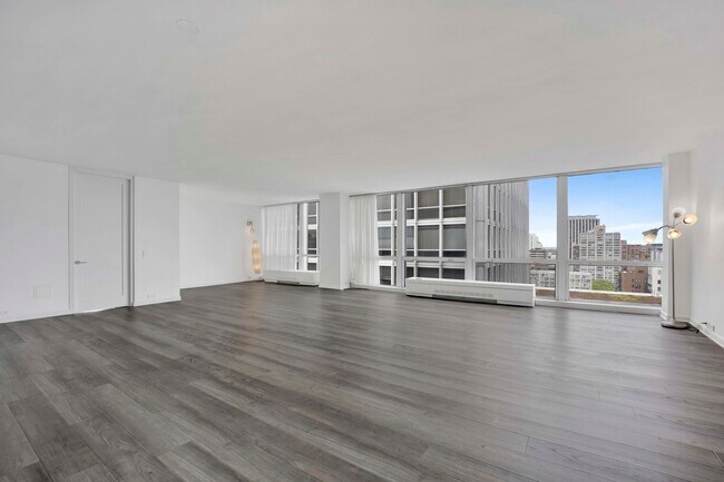 Foto del edificio - 330 W Diversey Pkwy