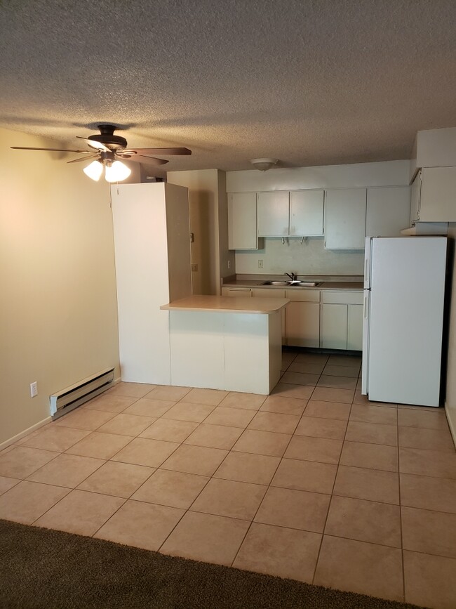 Building Photo - 304 S 100 W