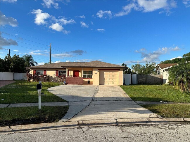 Building Photo - 1311 Meadowbrook St