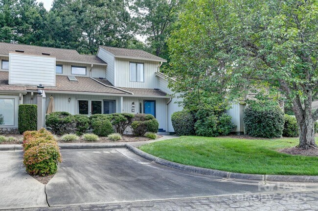 Foto del edificio - 108 Cloverleaf Ln