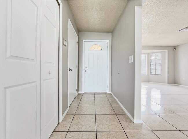 Building Photo - 1017 Whalebone Bay Dr