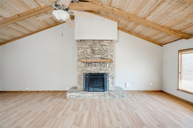 Building Photo - 5602 Roosevelt Ave