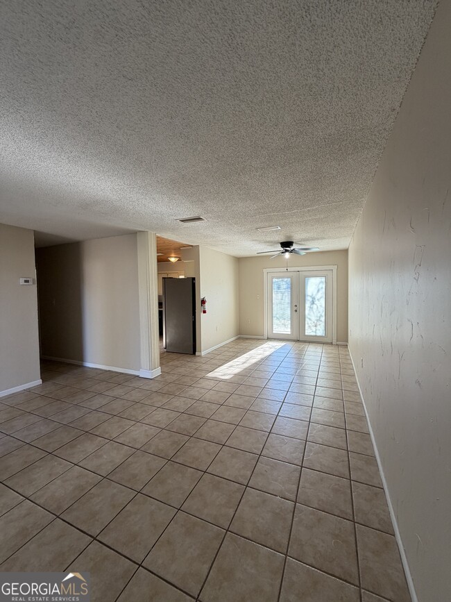 Building Photo - 508 Chateau Cir