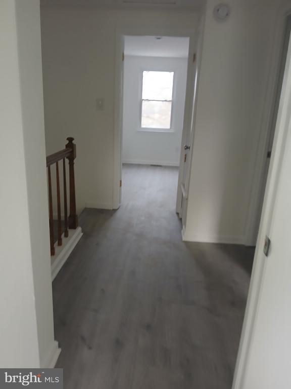 Foto del edificio - 9155 Throgmorton Rd