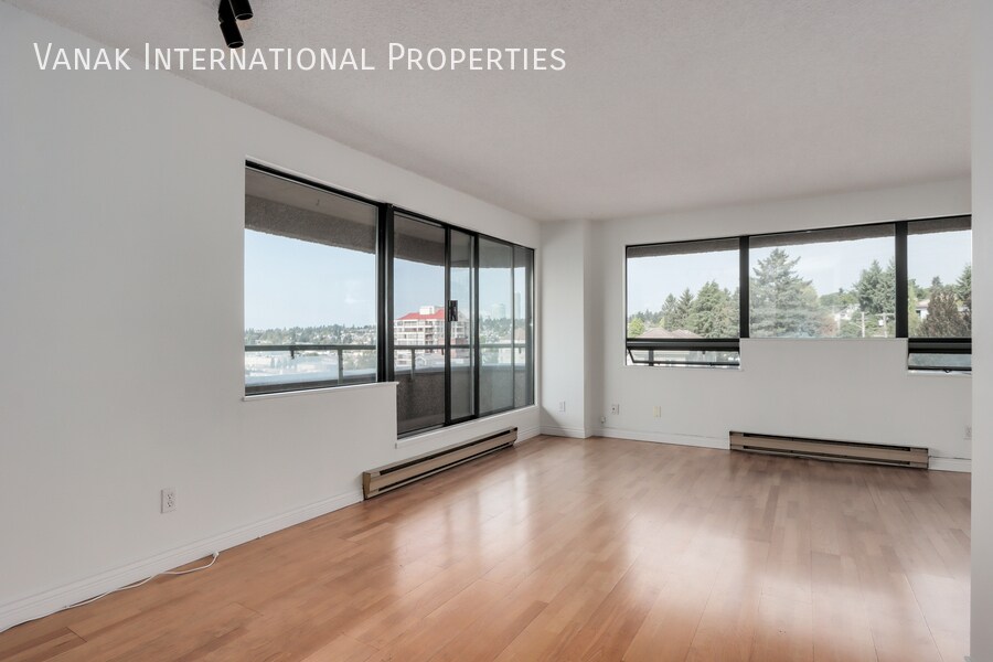 Photo principale - 2 Bed, 2 Bath Condo + Views, Parking & Amenities (New Westminster)