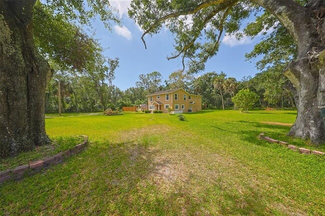 Building Photo - 2417 S 66th St