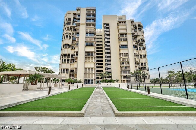 Foto del edificio - 4051 Gulf Shore Blvd N
