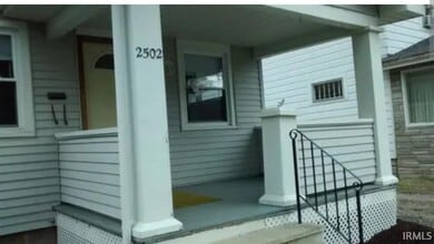 Building Photo - 2502 Curdes Ave