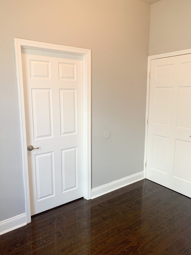 Foto del edificio - 718 N 48th St