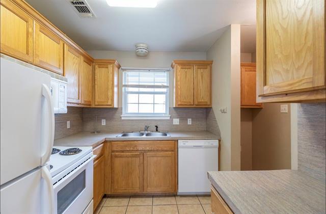 Foto del edificio - 138 Nolan St
