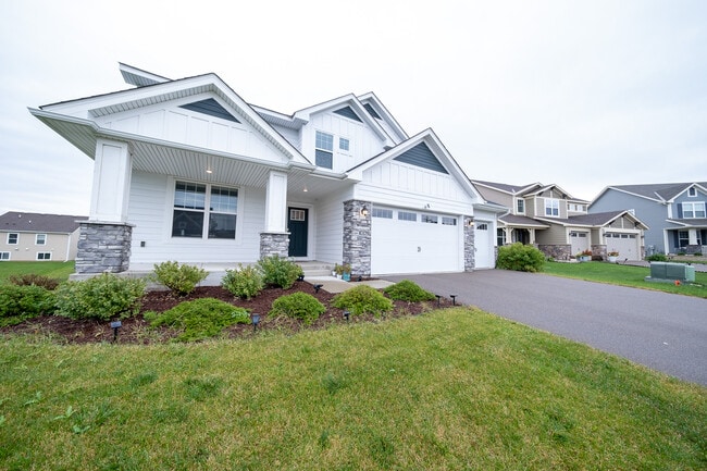 Building Photo - 18362 Greenstone Way