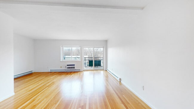 Building Photo - 530 Highland Ave