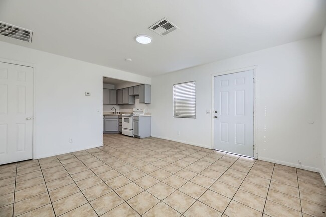 Foto del edificio - Charming 1 Bed 1 Bath Home in North Las Vegas