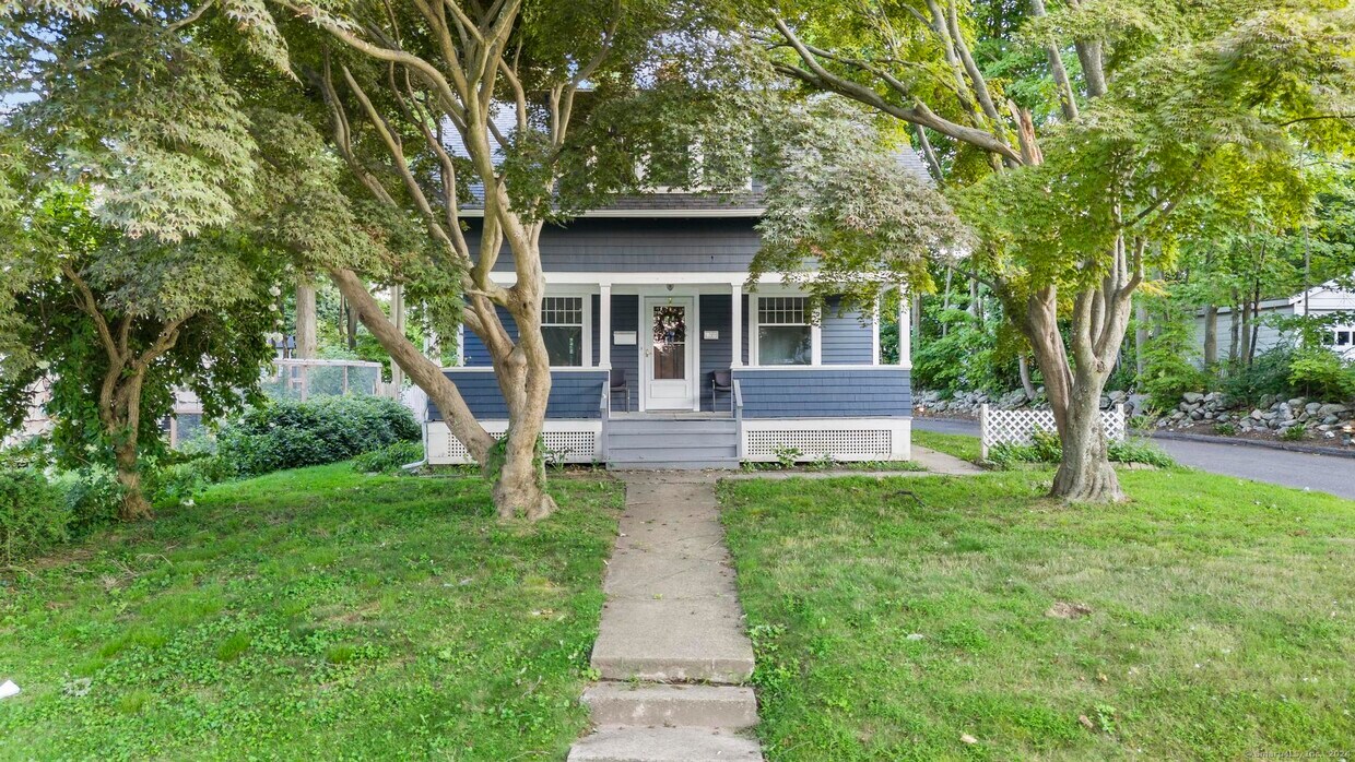 Foto principal - 299 W Main St