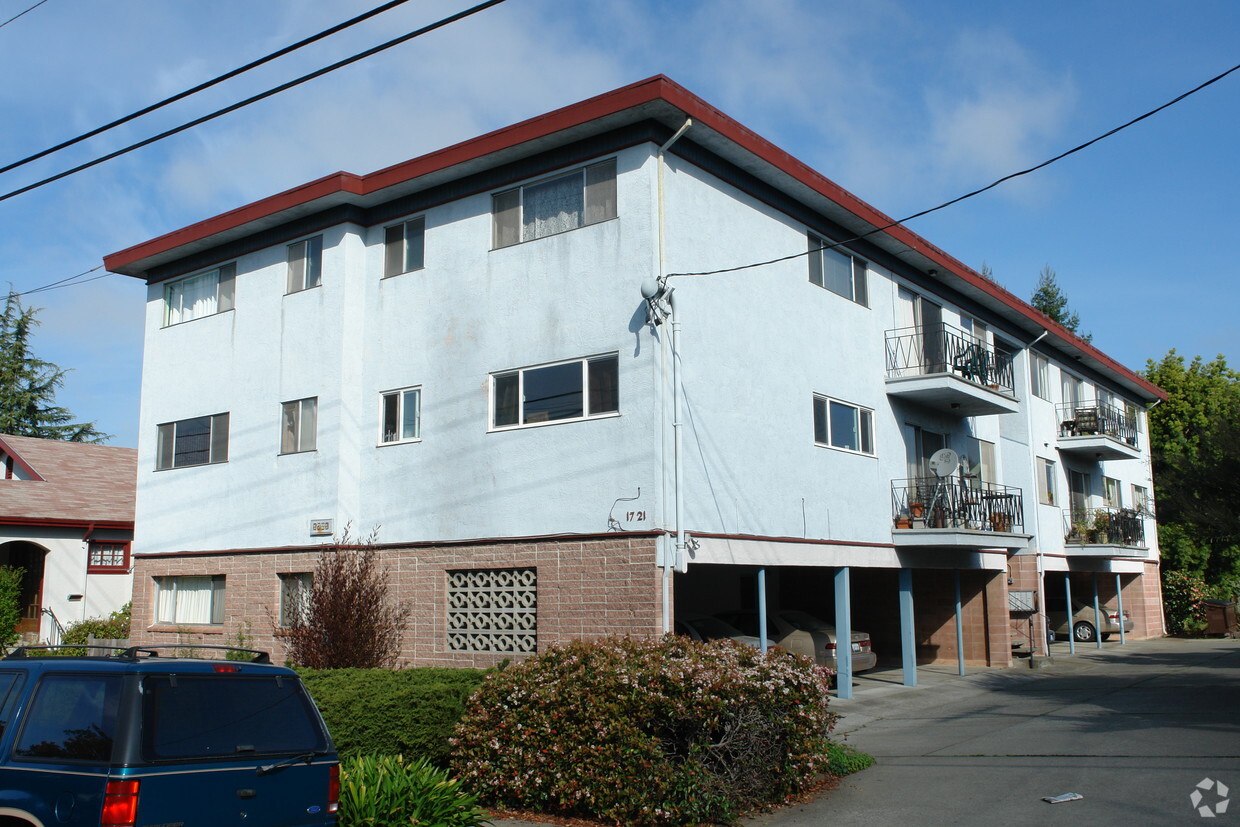 Primary Photo - 1721 Berkeley Way