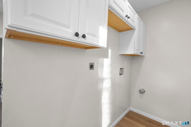 Building Photo - 26 Mc Lean St