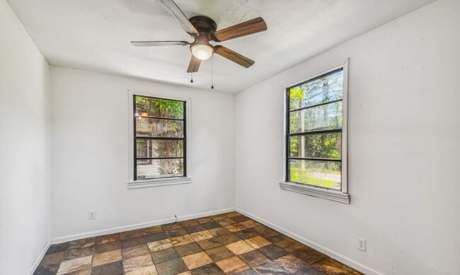 Building Photo - 1176 Dancy St