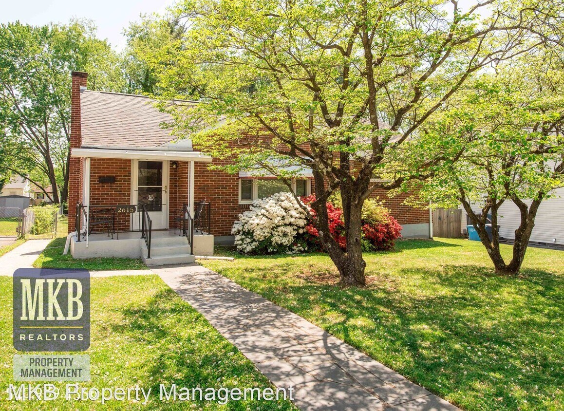 3 br, 1 bath House 2615 Churchill Drive, NW House Rental in Roanoke