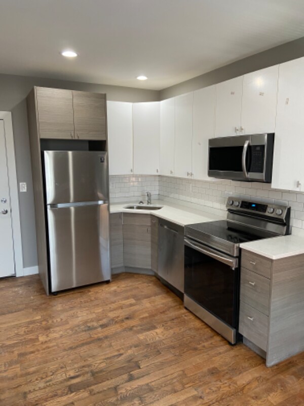 Foto principal - 4400 S Drexel Blvd