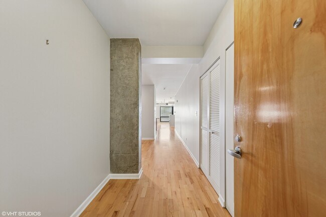 Foto del edificio - 1212 N Wells St