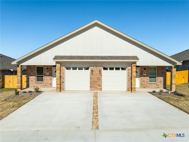 Building Photo - 4905 Rose Gdn Lp