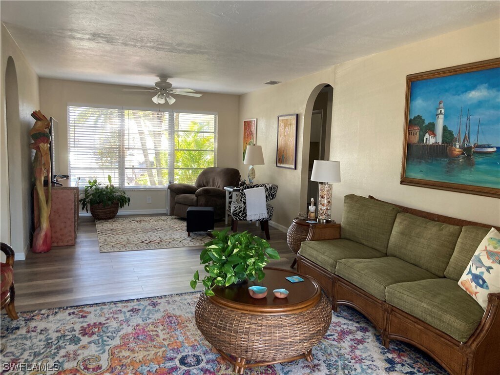 Foto principal - 2752 Geary St