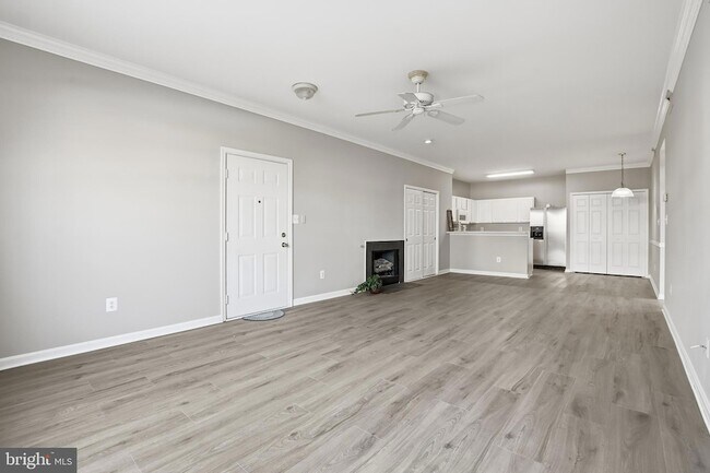 Foto del edificio - 9212 Azure Ct