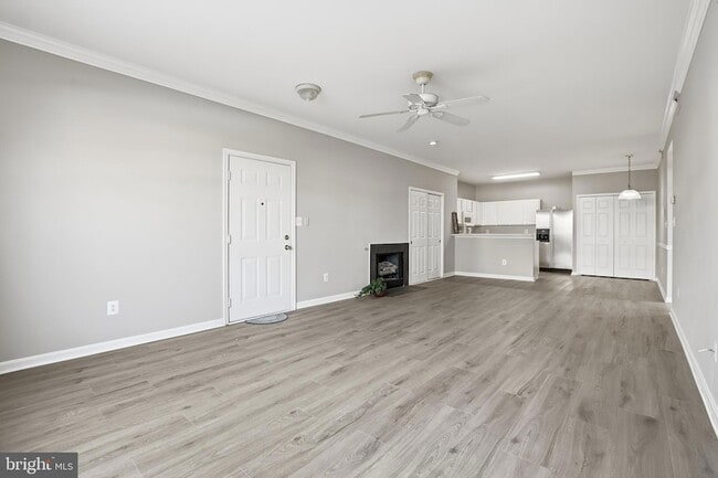 Building Photo - 9212 Azure Ct