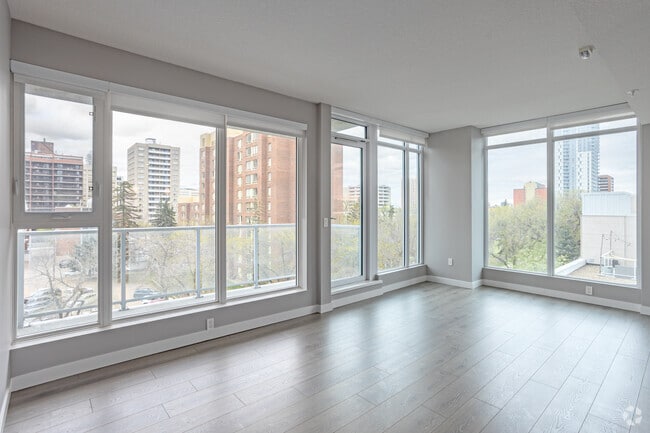 2BR, 1BA - 778SF - Living Room - The View
