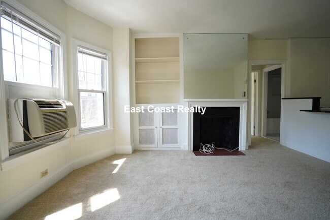 Building Photo - 1223 Beacon St