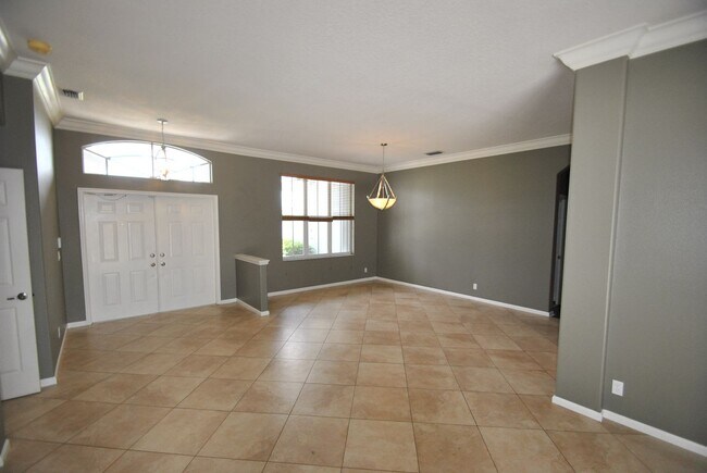 Building Photo - 7142 Taylorwood Dr