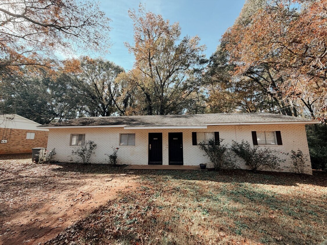 Foto principal - 155 Sycamore Ln