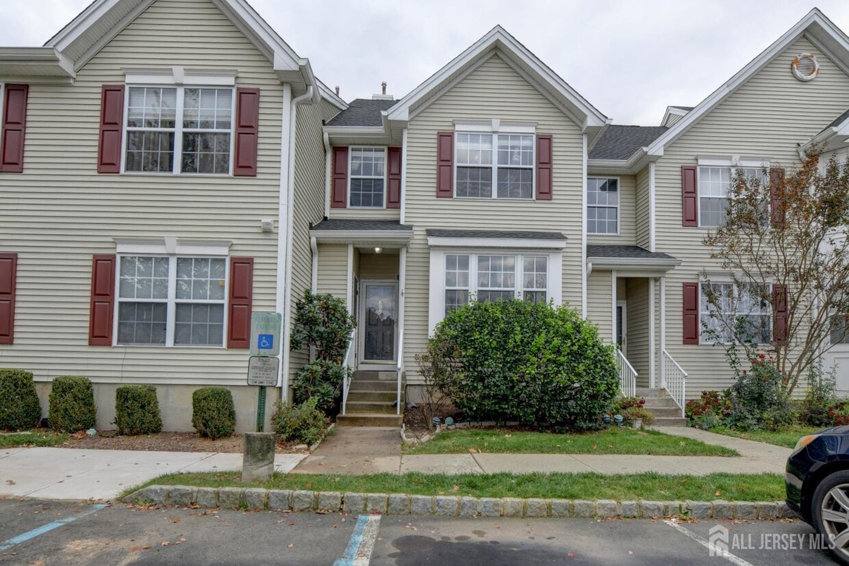 Foto principal - 609 Blossom Cir