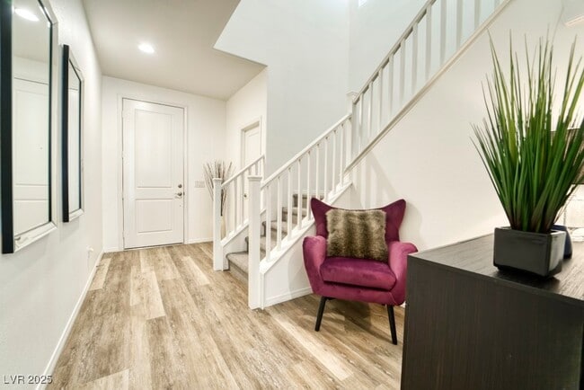 Foto del edificio - 5244 Fiery Sky Ridge St