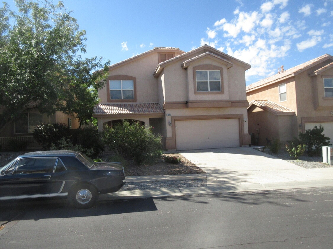 Foto principal - 7320 Desert Eagle Rd NE