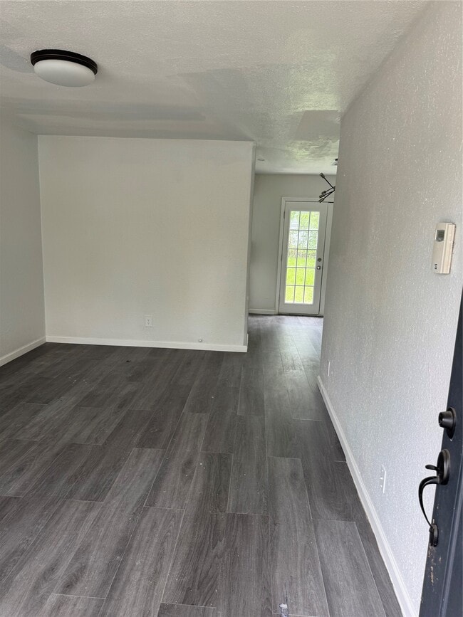 Building Photo - 4215 Botany Ln