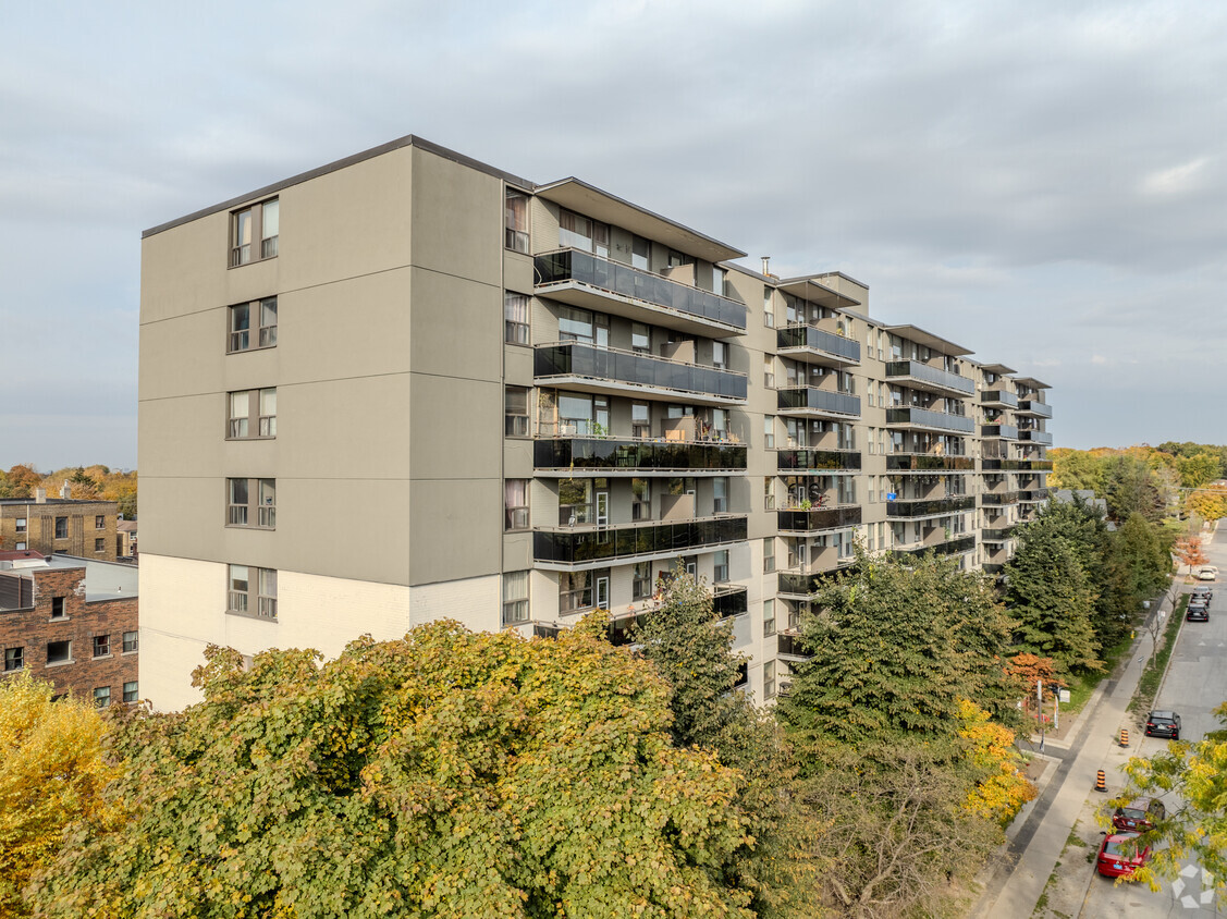 120, avenue Raglan - Cedarwood Suites