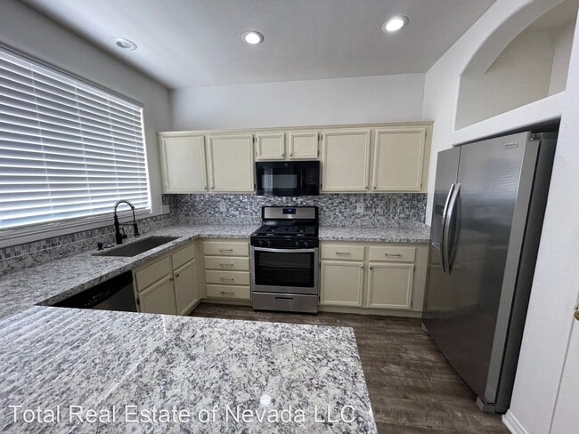 Building Photo - 3 br, 2 bath House - 2664 Spruce Creek