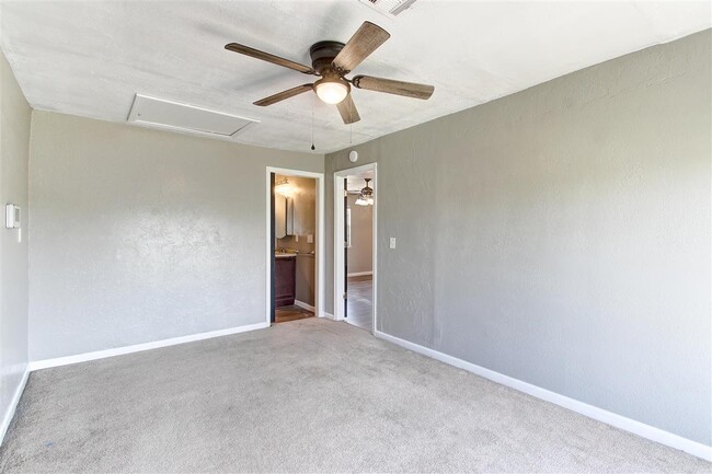 Foto del edificio - 1270 NW 57th St